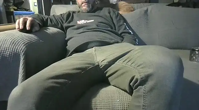 naked bear online show from December 2024 07:18:02 PM