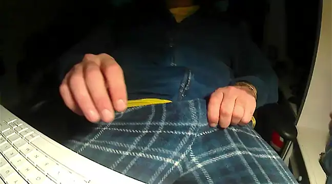 Snapshot of DoubleMassiveT chatting on January 2025 12:59:02 AM DoubleMassiveT online show from January 2025 12:59:02 AM