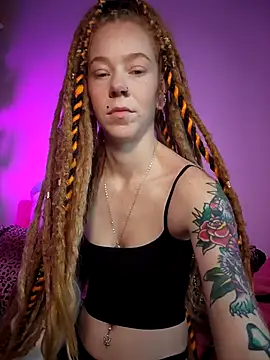 Snapshot of LucidLucy chatting on November 2025 01:23:01 PM LucidLucy online show from November 2025 01:23:01 PM