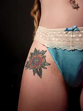 Snapshot of LucidLucy chatting on November 2025 12:42:02 AM LucidLucy online show from November 2025 12:42:02 AM