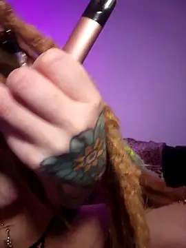 Snapshot of LucidLucy chatting on November 2025 01:30:01 AM LucidLucy online show from November 2025 01:30:01 AM