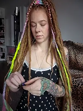 Snapshot of LucidLucy chatting on November 2025 02:31:02 PM LucidLucy online show from November 2025 02:31:02 PM