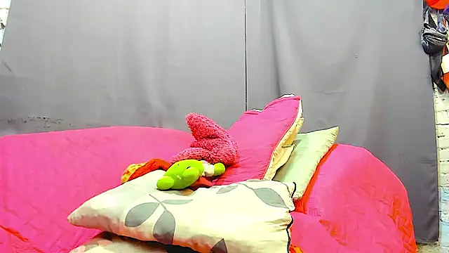 KataleyaCollins online show from April 2026 08:44:02 PM