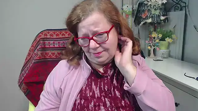 Adelewildx online show from November 2025 04:01:02 AM