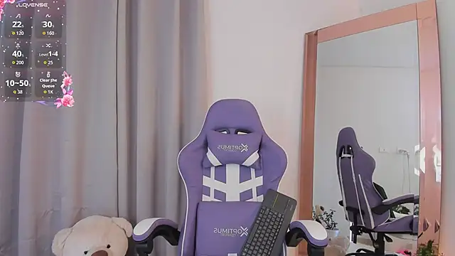 Snapshot of roxie_gates_ chatting on February 2026 01:00:02 AM roxie gates online show from February 2026 01:00:02 AM