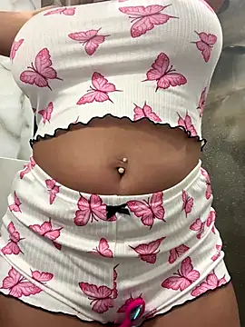 Liiaa online show from September 2025 06:00:01 PM