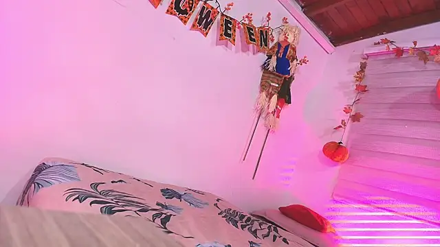 emyli sw  online show from October 2025 03:12:02 AM