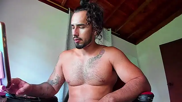 Snapshot of Baky_sexy chatting on November 2025 03:56:02 PM Baky sexy online show from November 2025 03:56:02 PM