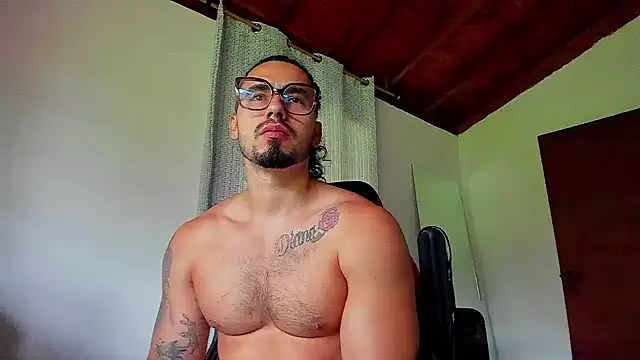 Snapshot of Baky_sexy chatting on November 2025 05:26:01 PM Baky sexy online show from November 2025 05:26:01 PM