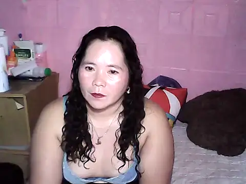 Snapshot of hotpusie_4u chatting on October 2025 04:05:02 PM hotpusie 4u online show from October 2025 04:05:02 PM
