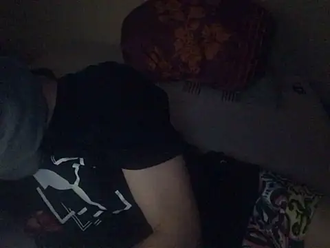 Chris-LE91 online show from October 2025 12:31:01 AM