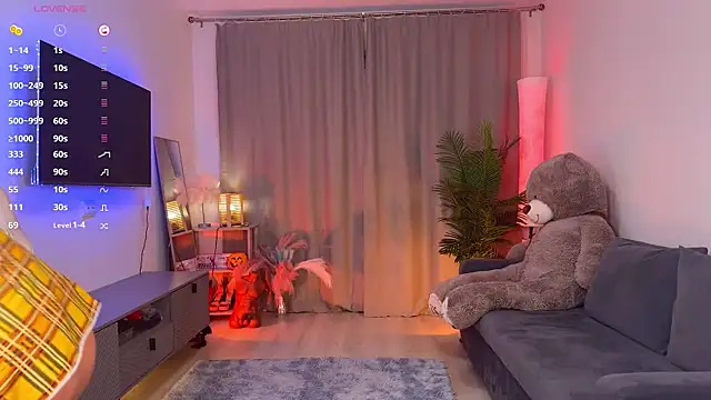 mikkixmeow online show from November 2025 11:05:02 AM