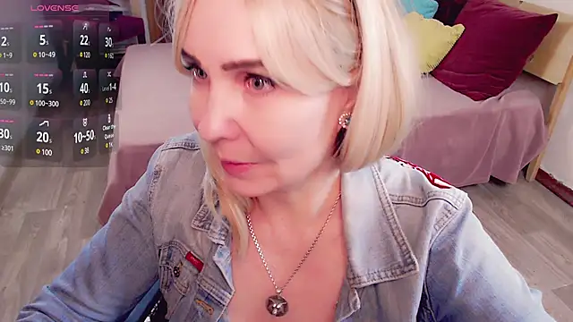 Snapshot of _unique_cam_ chatting on January 2025 01:08:02 PM unique cam online show from January 2025 01:08:02 PM