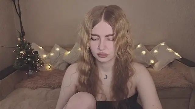 ViolettaLopez online show from December 2025 10:44:02 AM