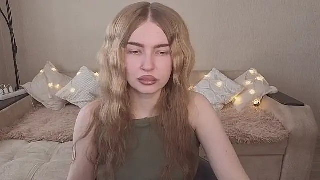 ViolettaLopez online show from March 2026 12:22:01 PM