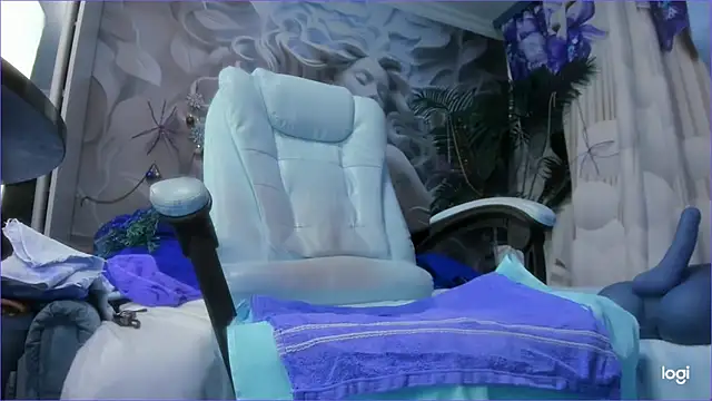 Snapshot of Cutie_orgasm chatting on January 2025 05:27:02 PM Cutie orgasm online show from January 2025 05:27:02 PM