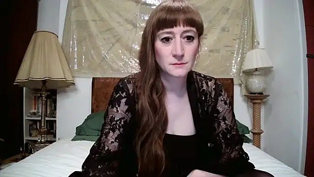 Snapshot of LemmieRed chatting on November 2025 09:15:02 PM LemmieRed online show from November 2025 09:15:02 PM