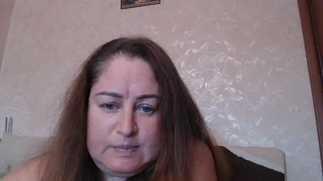 Amy August online show from October 2025 10:04:01 AM