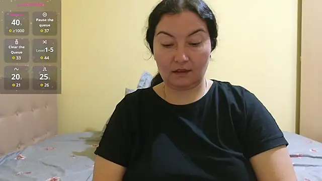 BBW MILF 4U online show from February 2025 06:30:01 PM