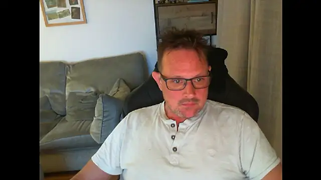 Snapshot of ZebedeePirate chatting on March 2025 09:24:02 PM ZebedeePirate online show from March 2025 09:24:02 PM