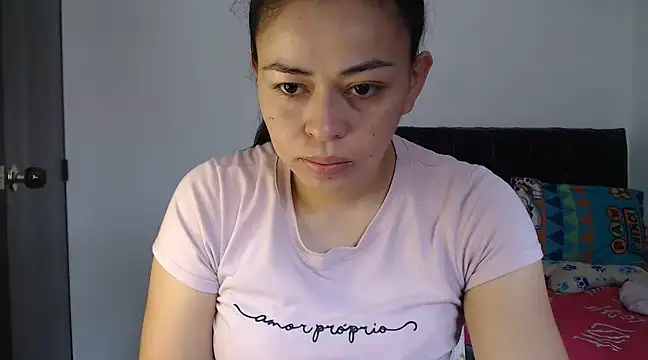 Snapshot of mayhott2 chatting on January 2025 03:21:01 PM mayhott2 online show from January 2025 03:21:01 PM