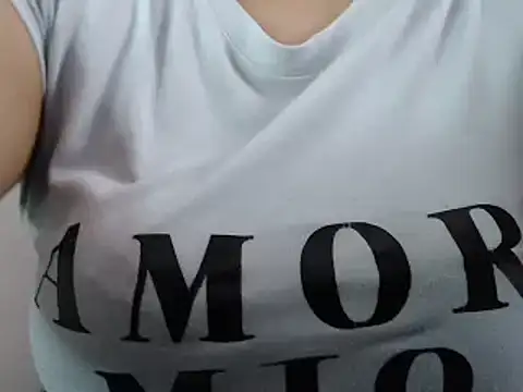 Snapshot of mayhott2 chatting on March 2025 05:04:01 PM mayhott2 online show from March 2025 05:04:01 PM