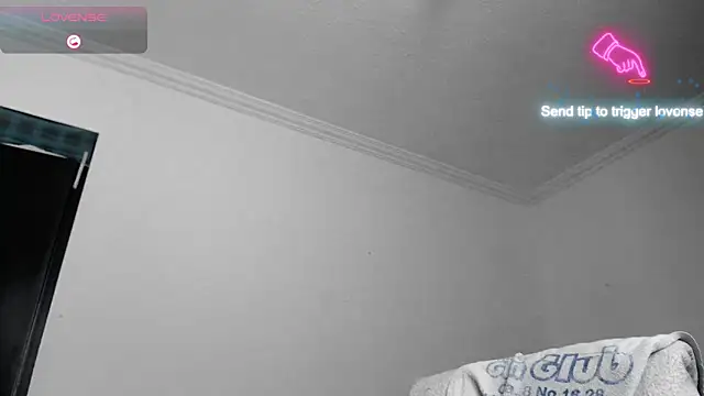 Snapshot of mayhott2 chatting on March 2025 05:17:02 PM mayhott2 online show from March 2025 05:17:02 PM