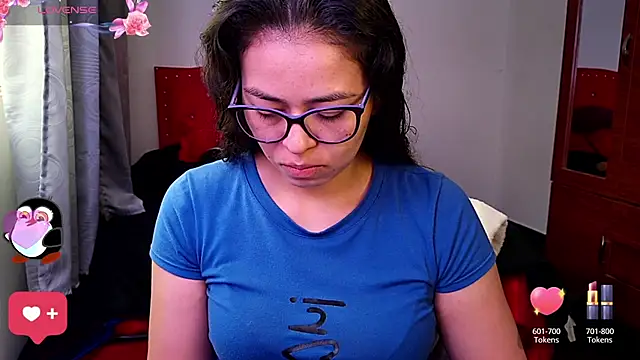 Snapshot of mayhott2 chatting on September 2025 05:57:02 PM mayhott2 online show from September 2025 05:57:02 PM