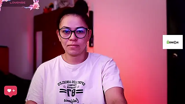 Snapshot of mayhott2 chatting on November 2025 03:12:02 PM mayhott2 online show from November 2025 03:12:02 PM