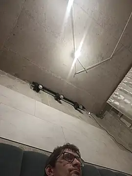 Krasav4ik4ik online show from March 2026 06:25:02 PM