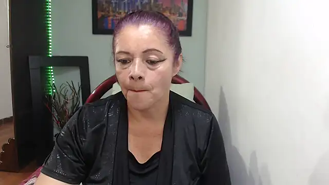 Snapshot of sexytitshot126 chatting on October 2025 10:40:02 PM sexytitshot126 online show from October 2025 10:40:02 PM