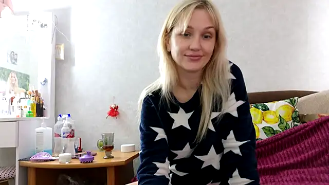 ModelEva online show from October 2025 08:15:02 AM