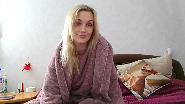 ModelEva online show from October 2025 06:21:01 AM