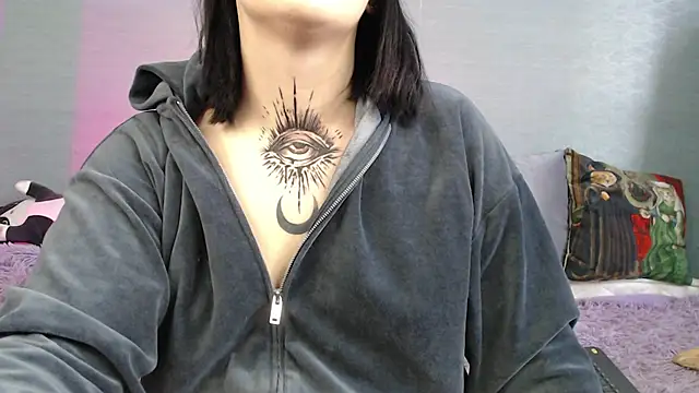 Snapshot of ivamayy chatting on October 2025 07:41:01 AM ivamayy online show from October 2025 07:41:01 AM