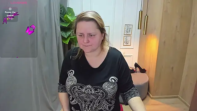 Snapshot of ScarlettSoft chatting on December 2024 05:51:02 AM ScarlettSoft online show from December 2024 05:51:02 AM