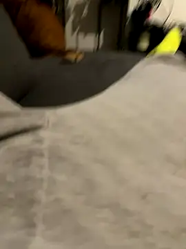 Snapshot of geilmeisje98 chatting on October 2025 08:27:02 PM geilmeisje98 online show from October 2025 08:27:02 PM