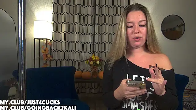 Snapshot of boomboomr00m chatting on October 2025 02:06:02 AM boomboomr00m online show from October 2025 02:06:02 AM