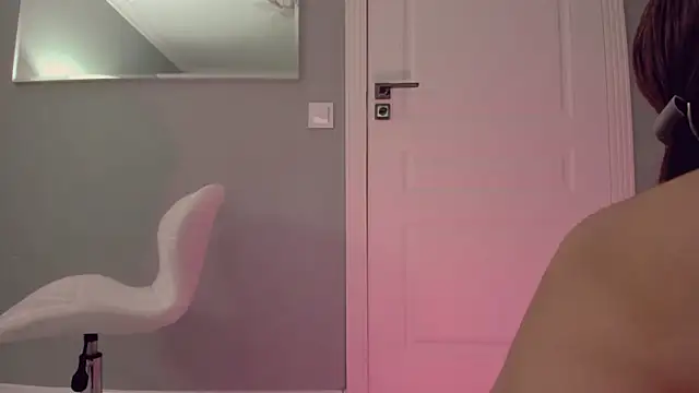 kimisun01 online show from February 2025 04:46:02 AM