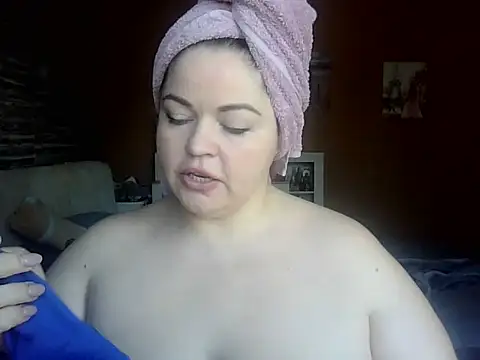 cute  cherry online show from February 2026 12:31:01 PM