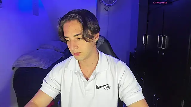 Snapshot of Alex_smith00 chatting on September 2025 01:49:01 AM Alex smith00 online show from September 2025 01:49:01 AM