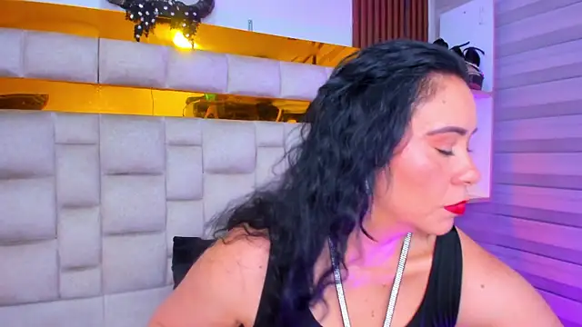bigass monic online show from June 2026 02:23:02 AM