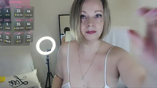 Tilly Eliot online show from March 2025 02:10:01 PM