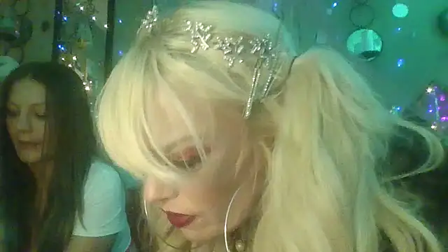 marilyn420 online show from July 2026 02:13:01 PM