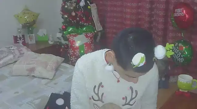 hotSANDRA STARR online show from December 2024 02:07:01 PM