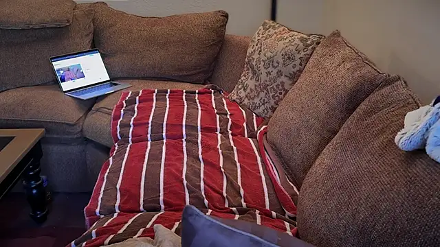 Snapshot of My_secret01 chatting on February 2025 10:51:01 PM My secret01 online show from February 2025 10:51:01 PM