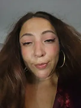 Snapshot of VickyHoult chatting on December 2025 08:06:02 PM VickyHoult online show from December 2025 08:06:02 PM