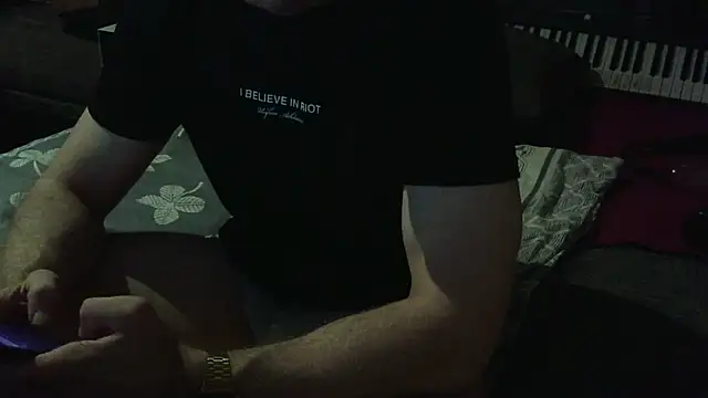 Snapshot of Bblfgbb chatting on September 2025 02:02:01 AM Bblfgbb online show from September 2025 02:02:01 AM