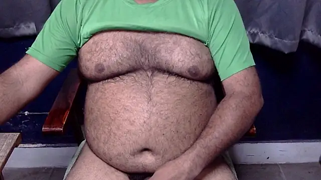 Snapshot of hairysubcub_70 chatting on July 2026 04:28:01 AM hairysubcub 70 online show from July 2026 04:28:01 AM