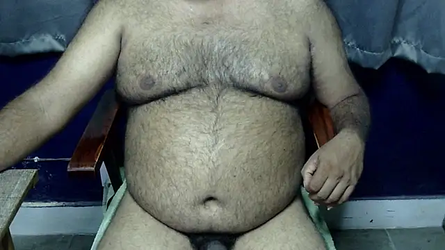 Snapshot of hairysubcub_70 chatting on July 2026 04:34:02 PM hairysubcub 70 online show from July 2026 04:34:02 PM