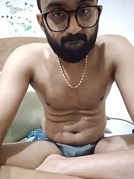 love4shownude online show from August 2026 05:27:02 PM